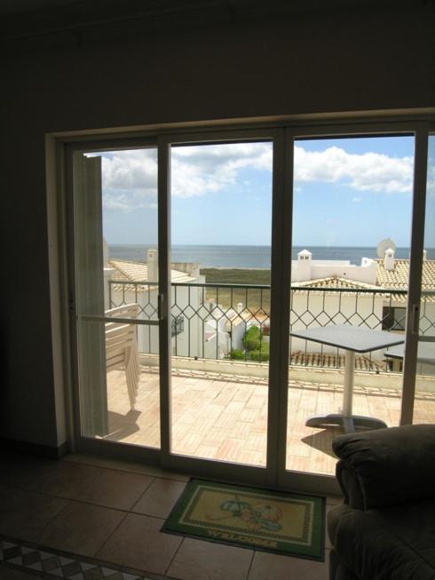 Casa Da Praia Para Ferias - Vila Pinheiro - Vivenda Johanna Villa Lagos Exterior photo